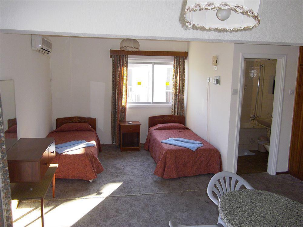 Onisillos Hotel Larnaca Exterior foto
