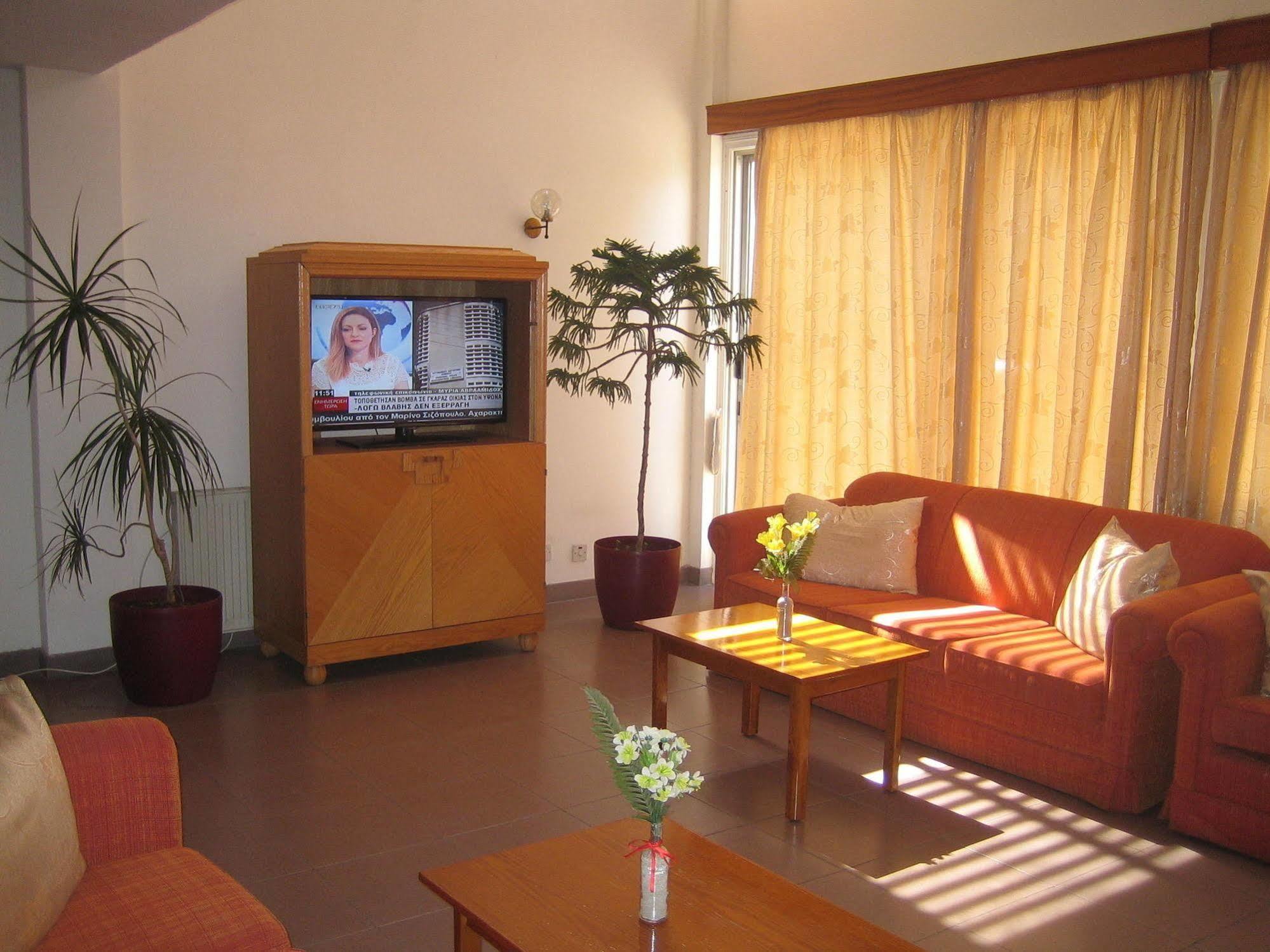 Onisillos Hotel Larnaca Exterior foto